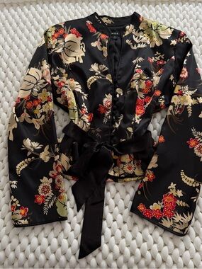 MSK Black Floral Tie-Waist Kimono Blouse with Gold and Red Accents